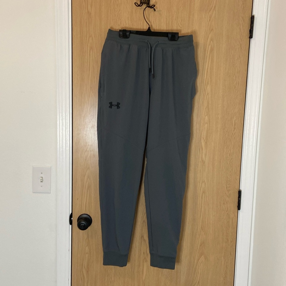 Under Armour Joggers Men’s L- heatgear sweatpants
